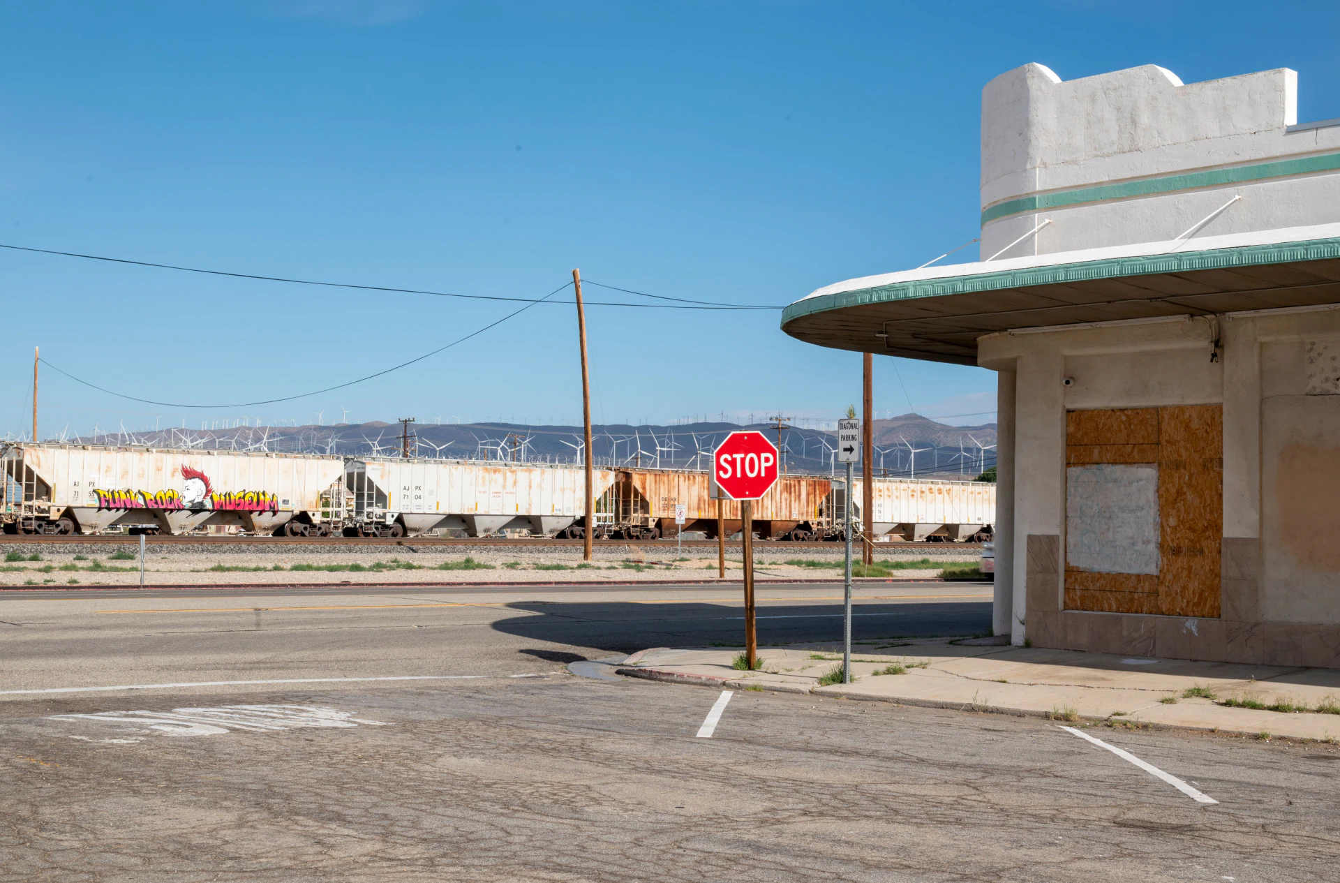 Rampas ferroviarias y patios de equipo en Lathrop hero