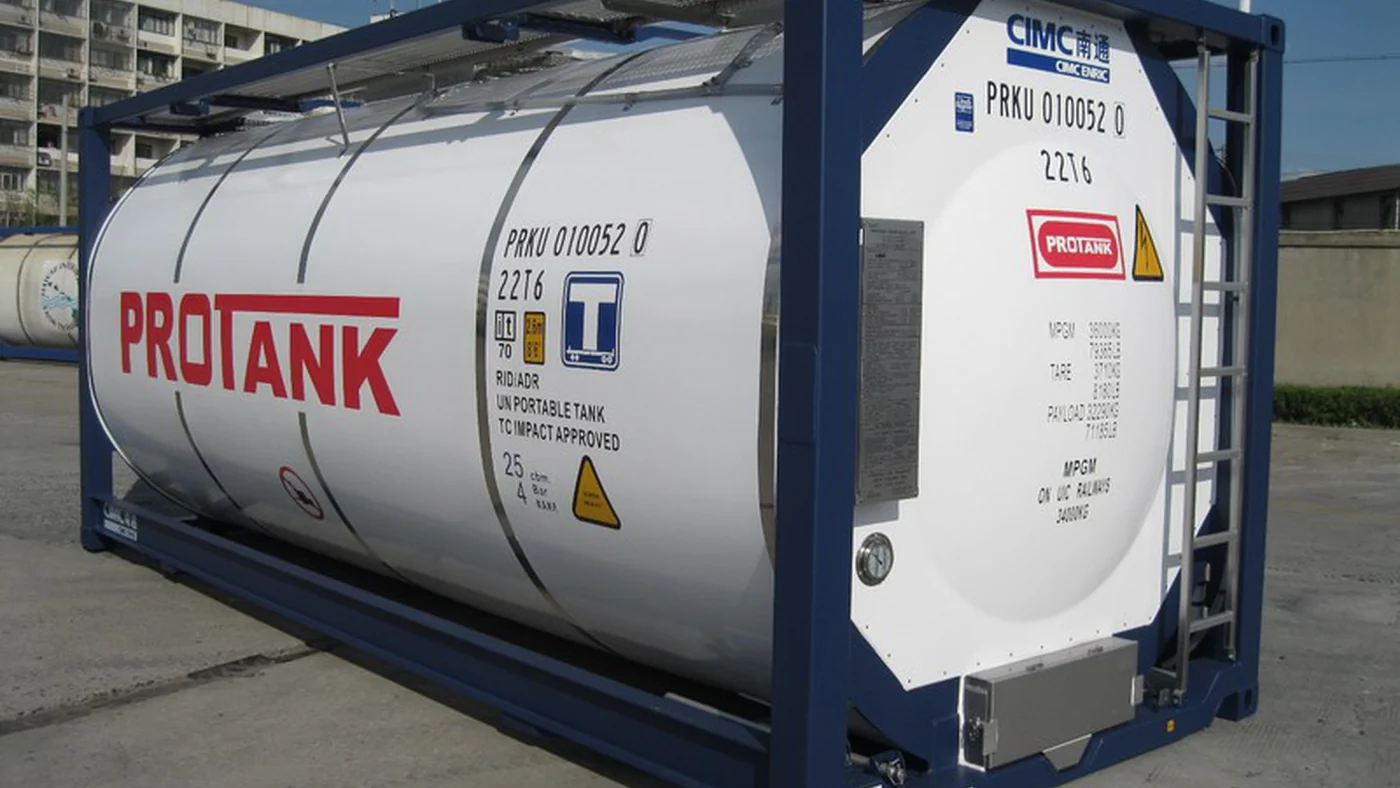Tank container